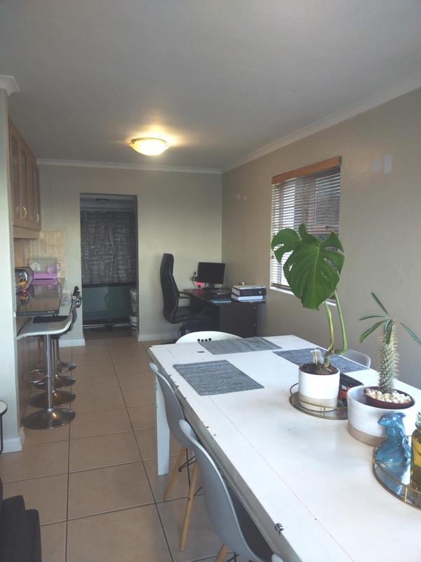 To Let 3 Bedroom Property for Rent in Muizenberg Western Cape